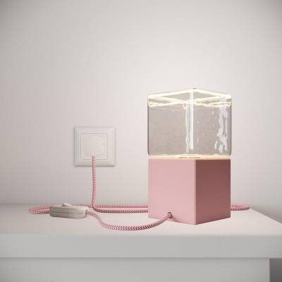 Posaluce Cubetto Color, painted wooden table lamp complete with textile cable, switch and UK plug - Pink